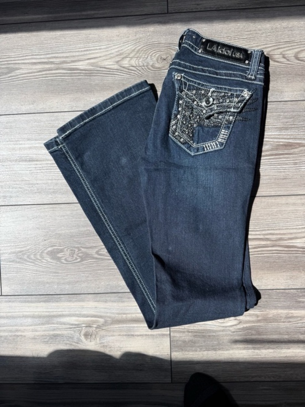 L.A. Idol Dark Blue Jeans Embellished Stitching Junior’s Size 1 Jeans